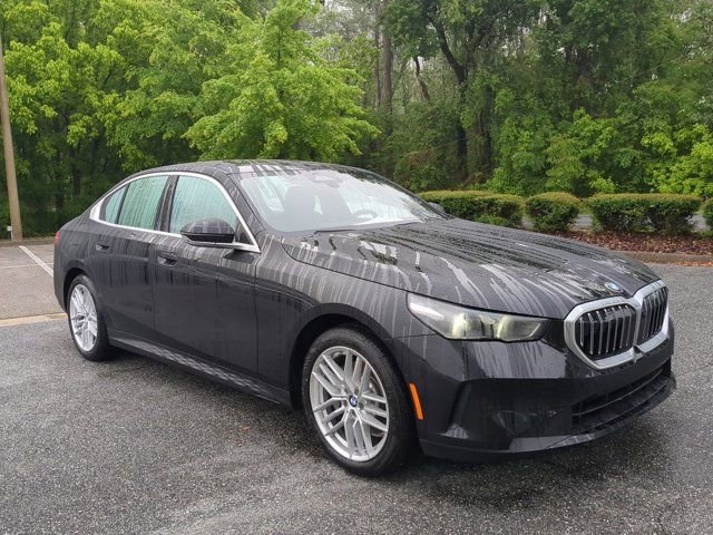 New 2025 BMW 530i w/ Premium Package image 3