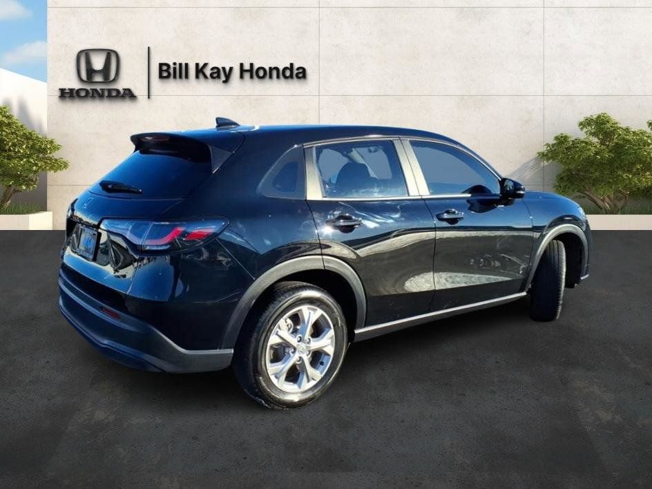 Used 2024 Honda HR-V LX image 3