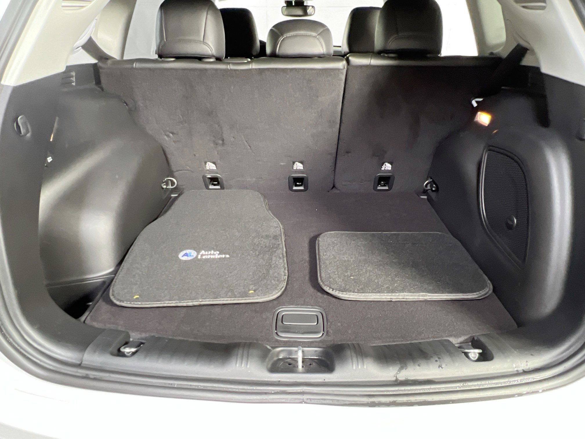 Used 2022 Jeep Compass Trailhawk w/ Sun and Sound Group image 24