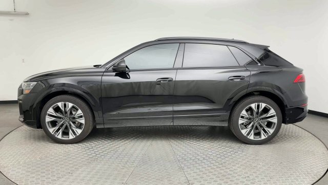 Used 2025 Audi Q8 Prestige AWD/4WD image 5