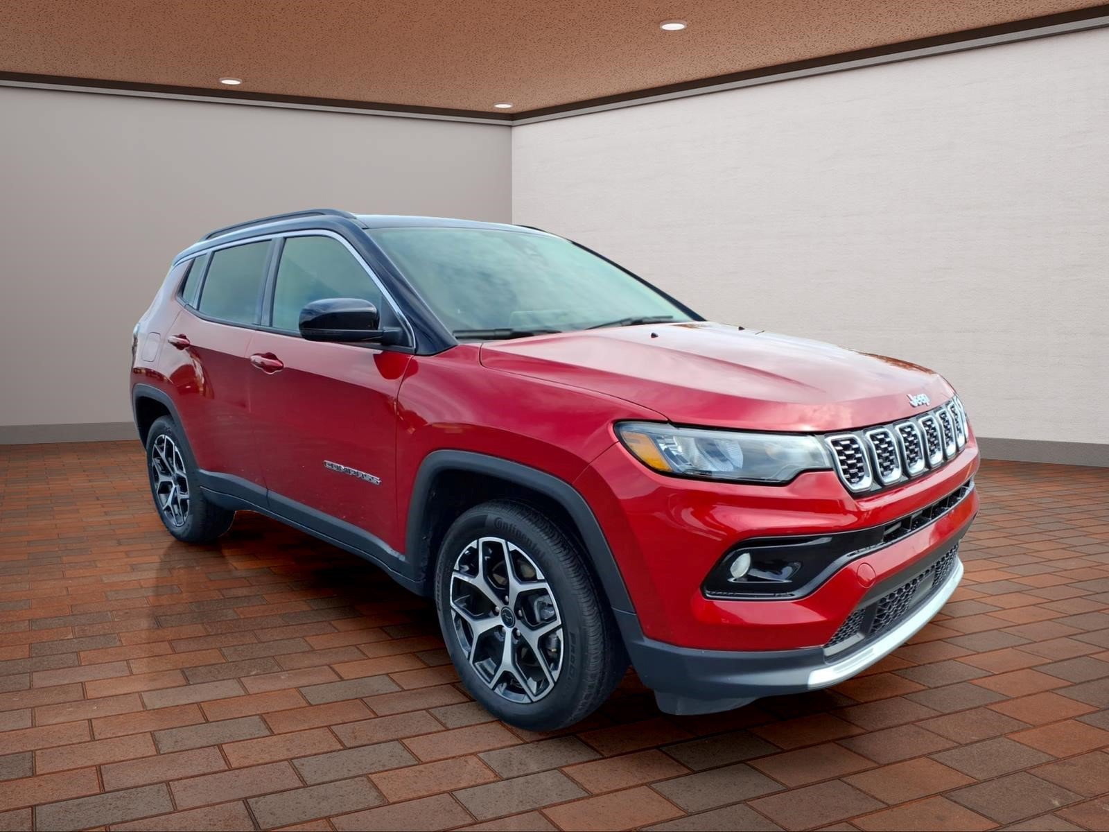 Used 2025 Jeep Compass Limited AWD/4WD image 2