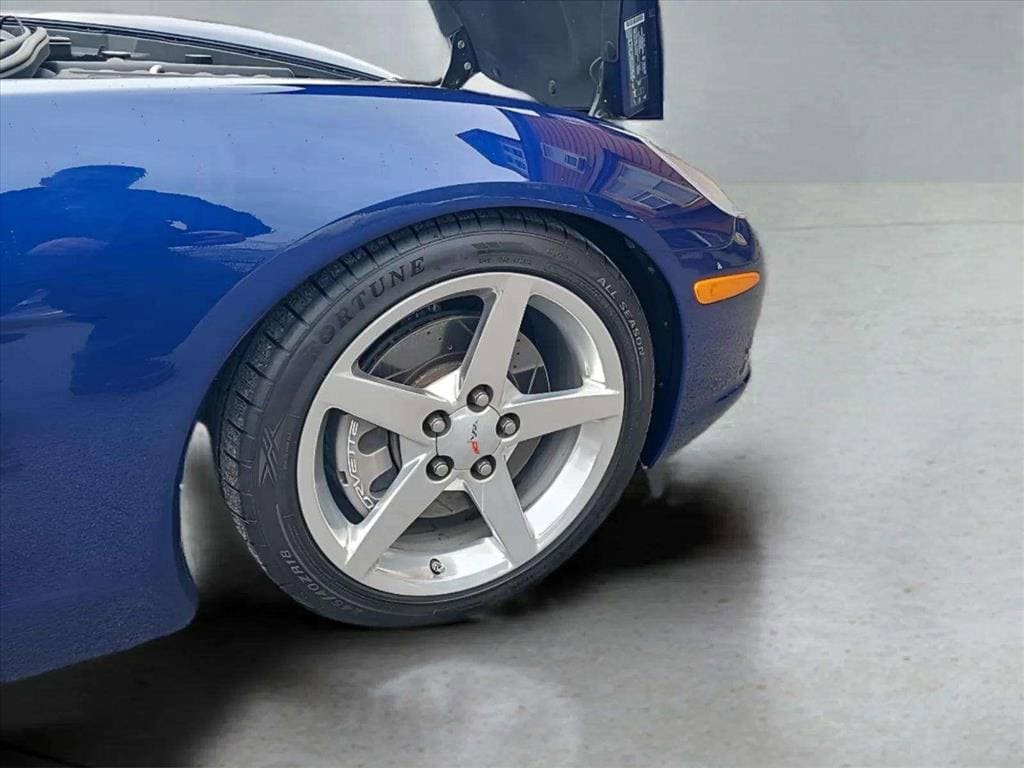 Used 2005 Chevrolet Corvette Coupe w/ Preferred Equipment Group image 20
