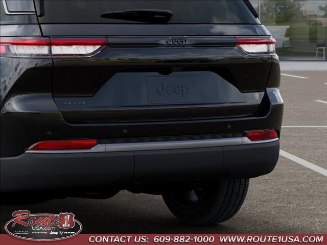 New 2027 Jeep Grand Cherokee Limited AWD/4WD image 13