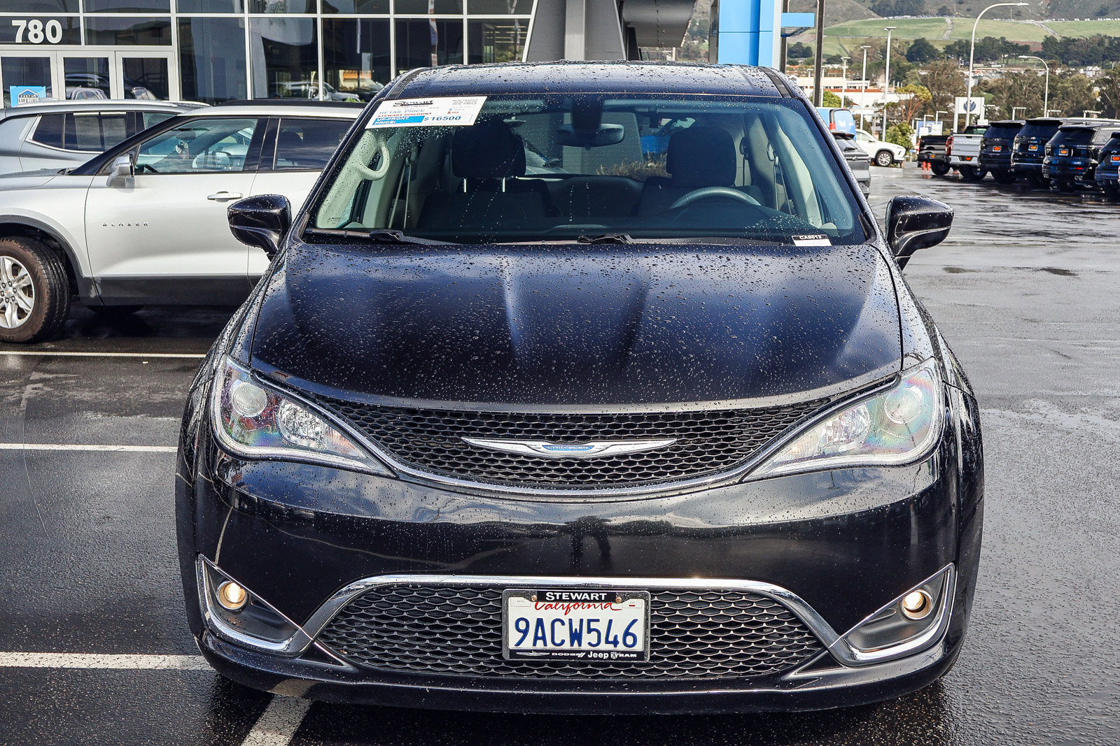 Used 2018 Chrysler Pacifica Touring Plus image 18