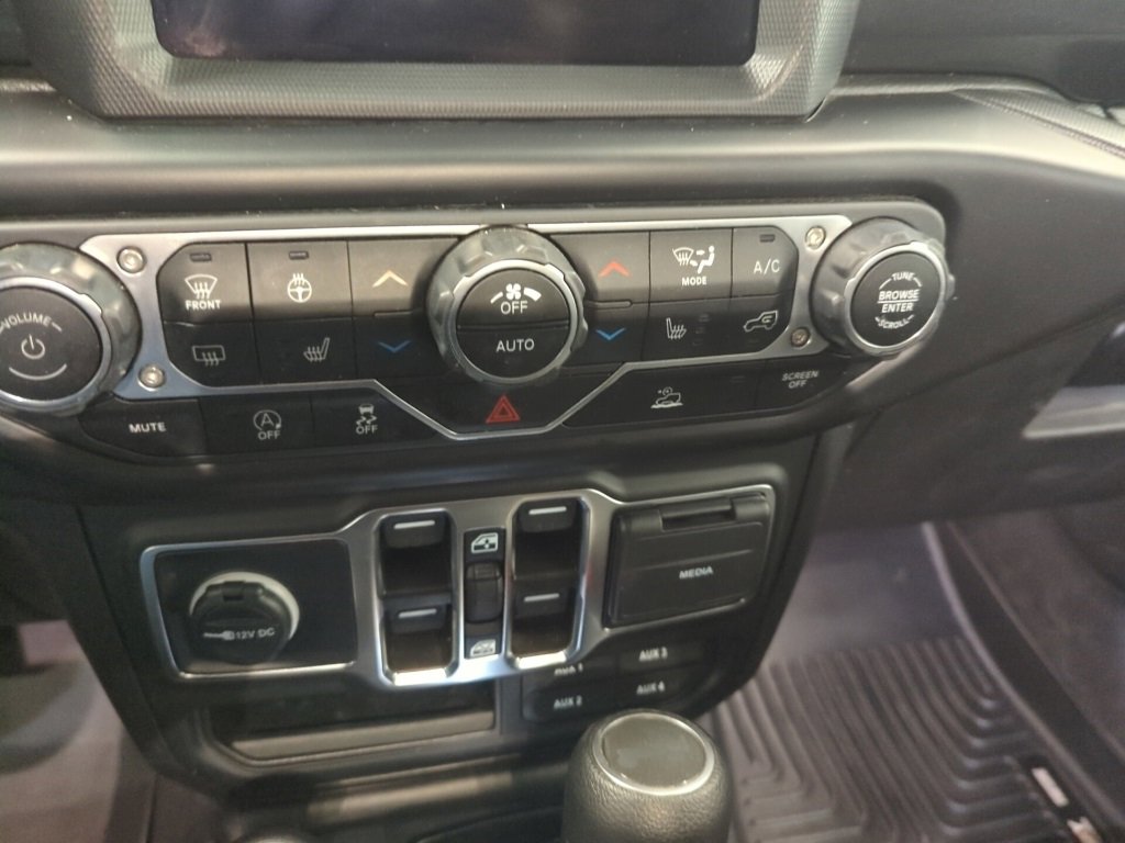 Used 2023 Jeep Wrangler Sport image 18