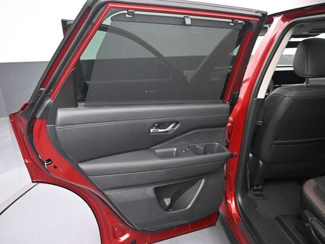 New 2026 Nissan Pathfinder Platinum AWD/4WD image 30