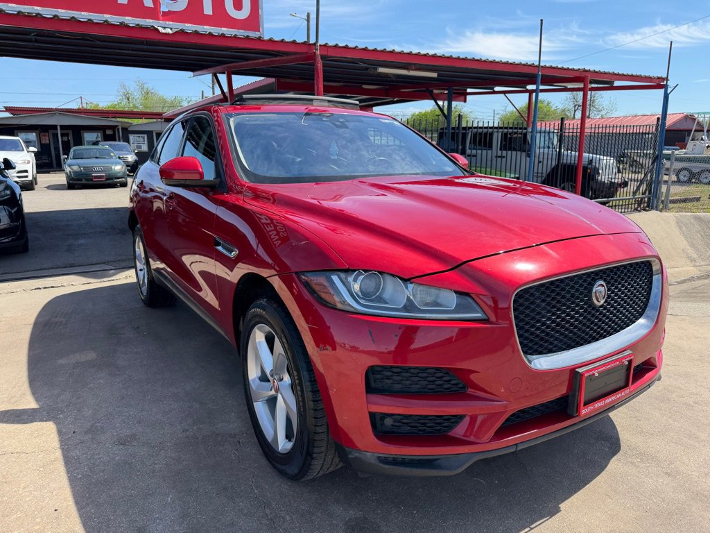 Used 2017 Jaguar F-PACE Premium image 22