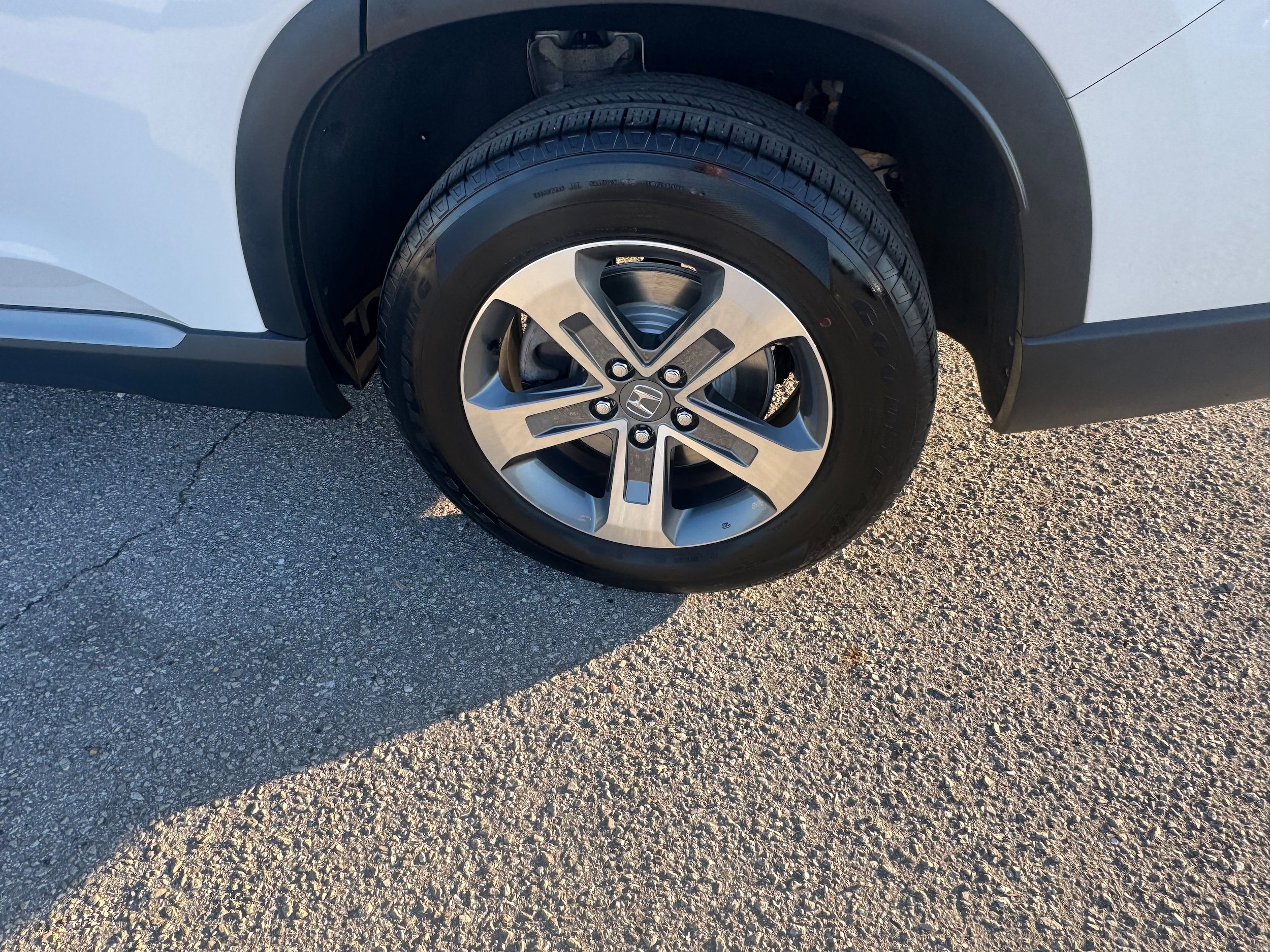 Used 2023 Honda Pilot EX-L image 4
