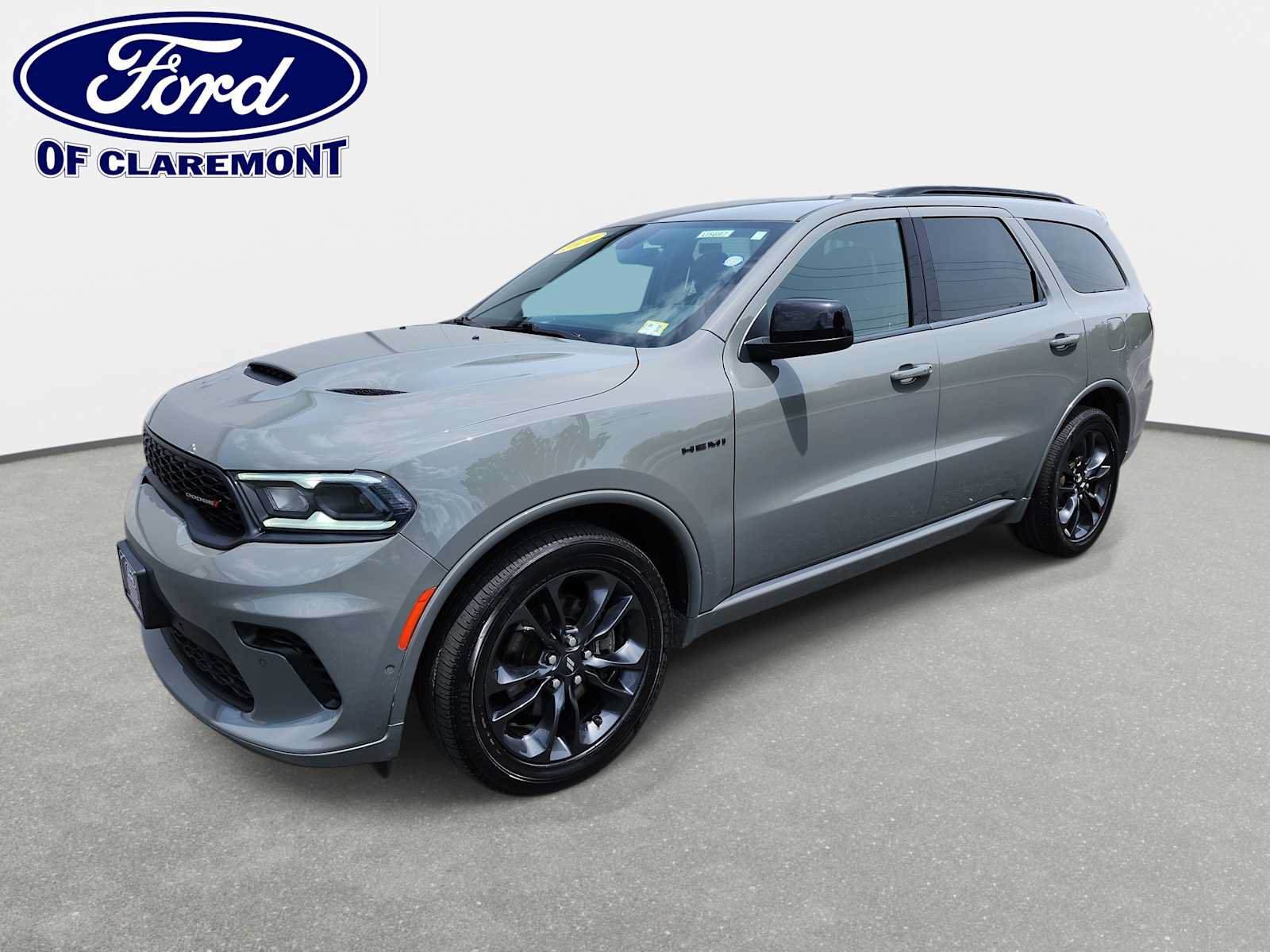 Used 2024 Dodge Durango R/T w/ Blacktop Package AWD/4WD image 1