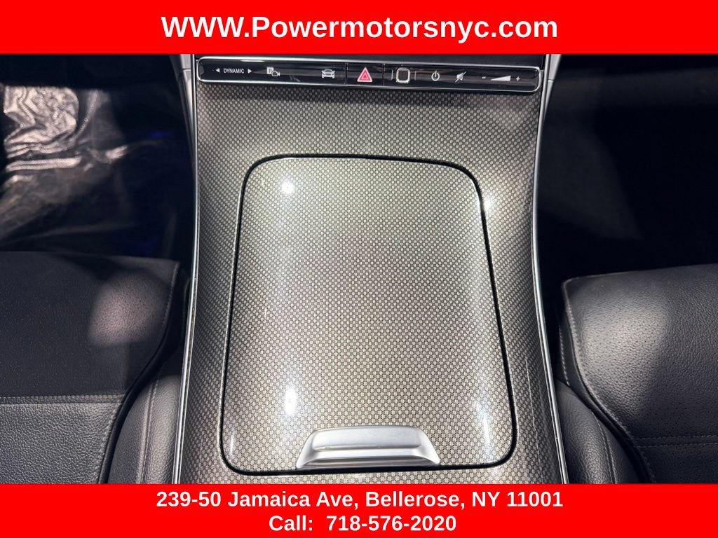 Used 2022 Mercedes-Benz C 300 4MATIC Sedan w/ Pinnacle Trim Package image 34