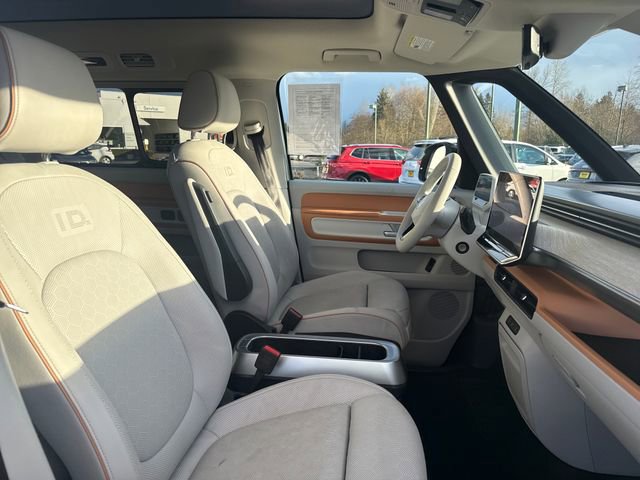 Used 2025 Volkswagen ID. Buzz 1st Edition image 13