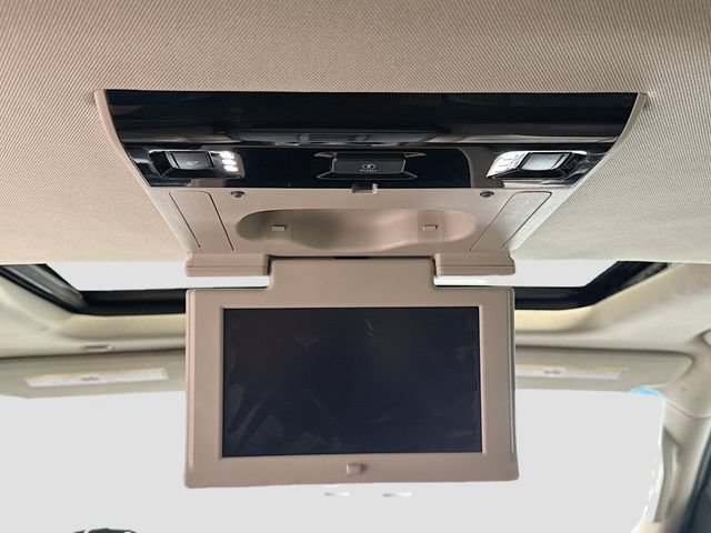 Certified 2016 Chevrolet Suburban LT AWD/4WD image 23