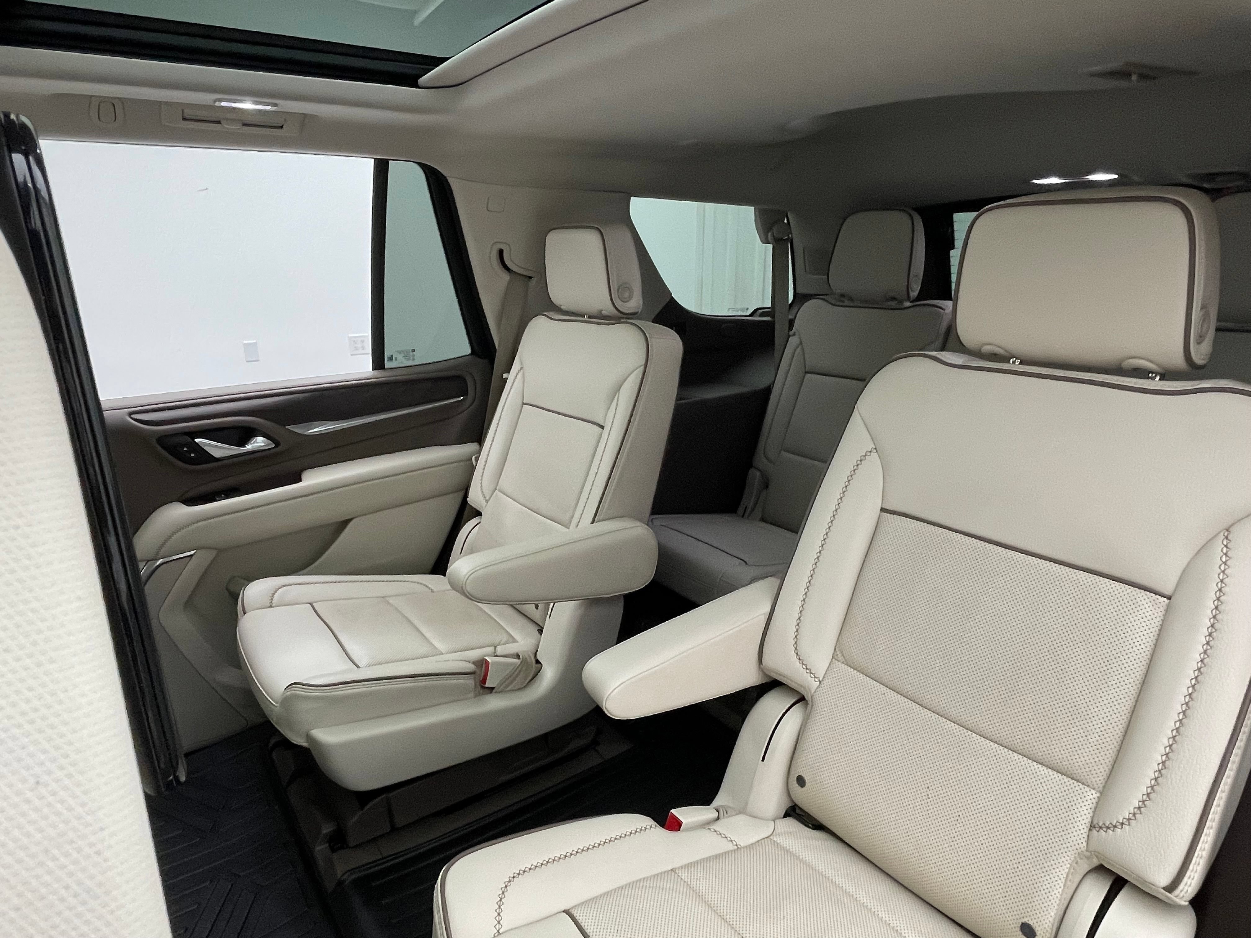 Used 2024 GMC Yukon Denali AWD/4WD image 53