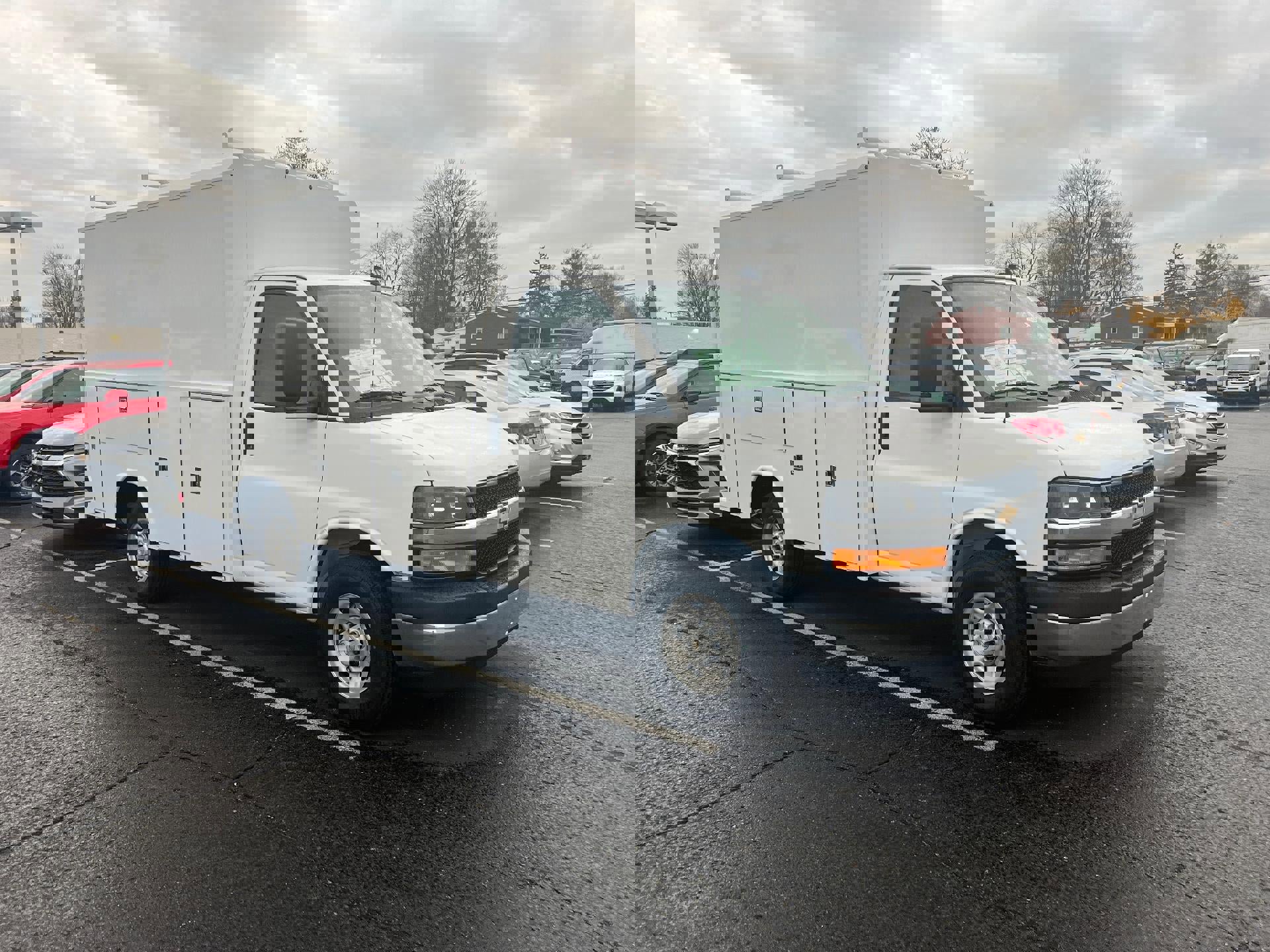 New 2024 Chevrolet Express 3500 w/ Power Convenience Package image 2