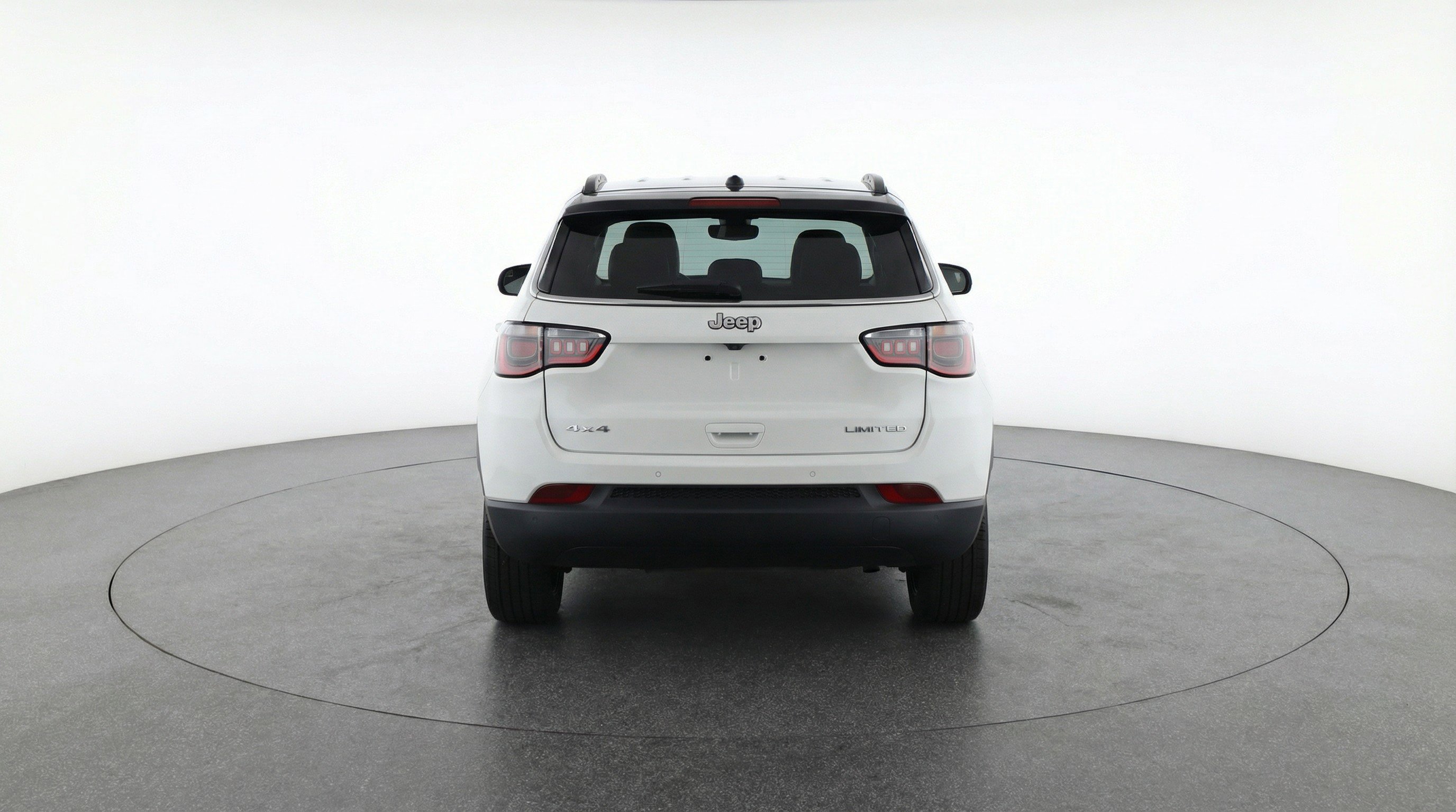 Used 2025 Jeep Compass Limited image 7