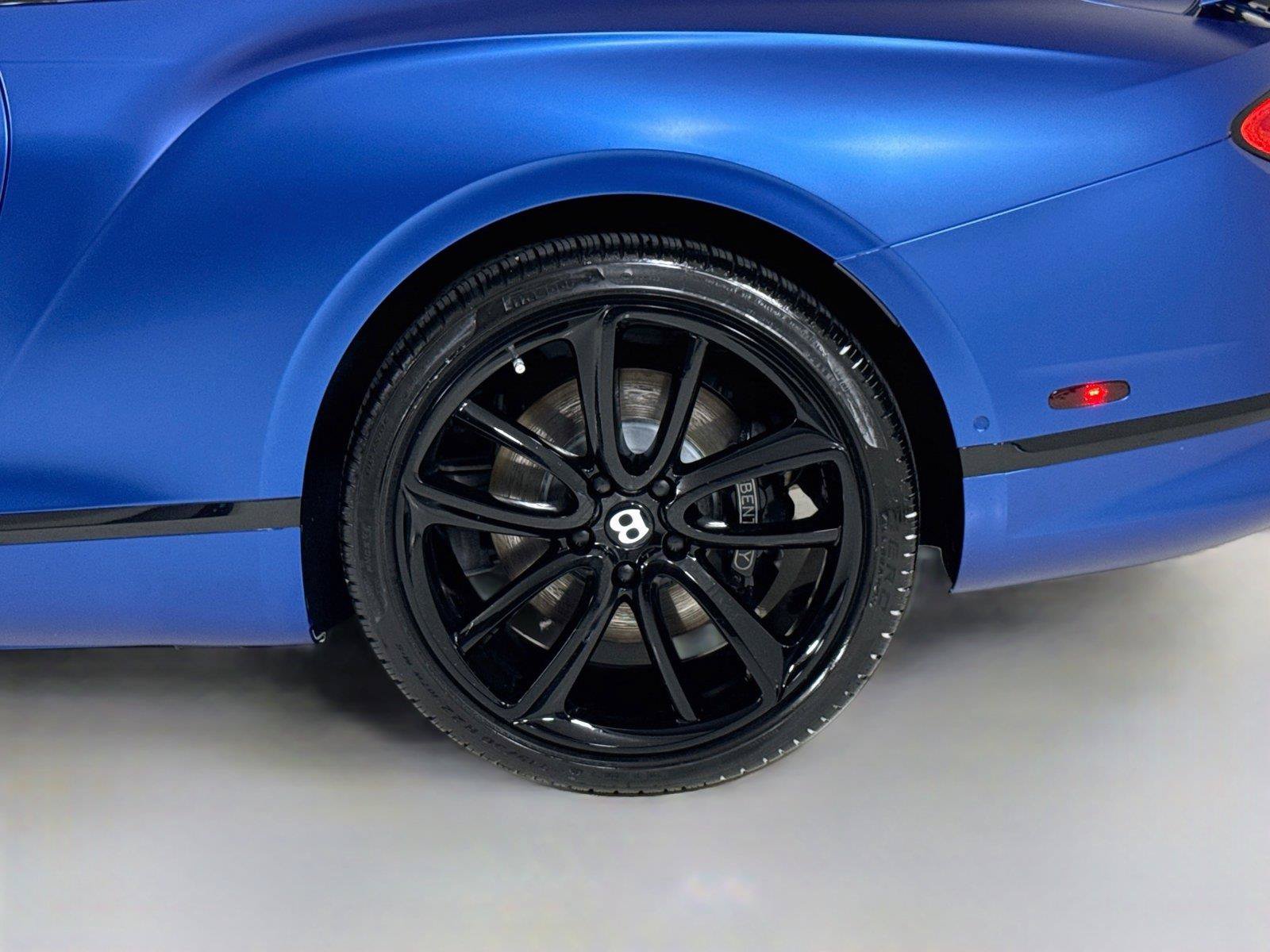 Used 2021 Bentley Continental GT AWD/4WD image 38