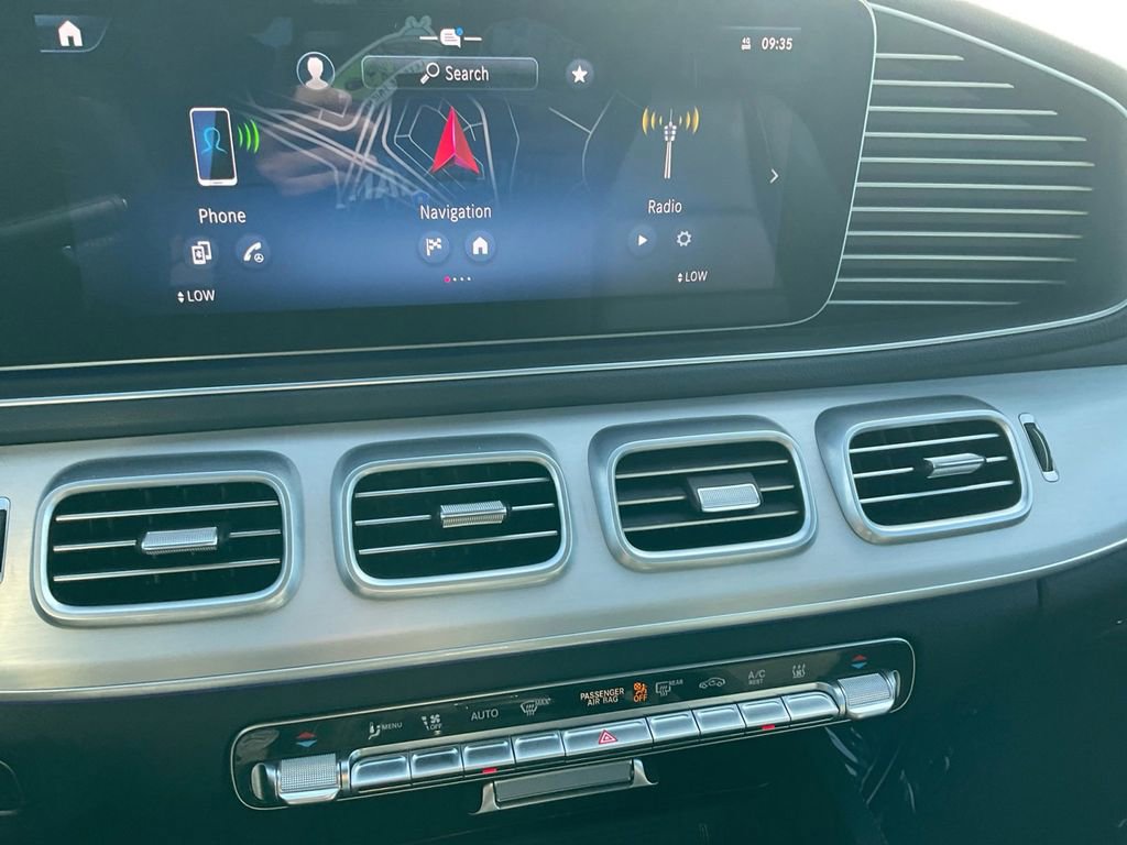 Used 2024 Mercedes-Benz GLE 450e 4MATIC image 21