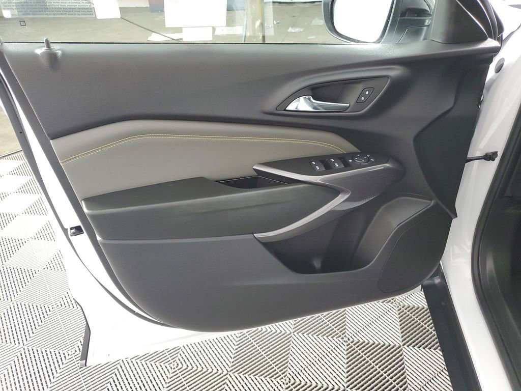 Used 2026 Chevrolet Trax ACTIV image 27