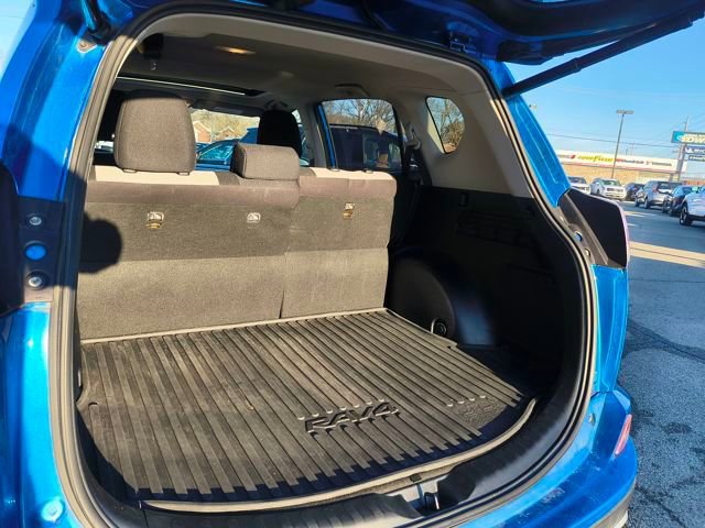 Used 2018 Toyota RAV4 XLE image 25