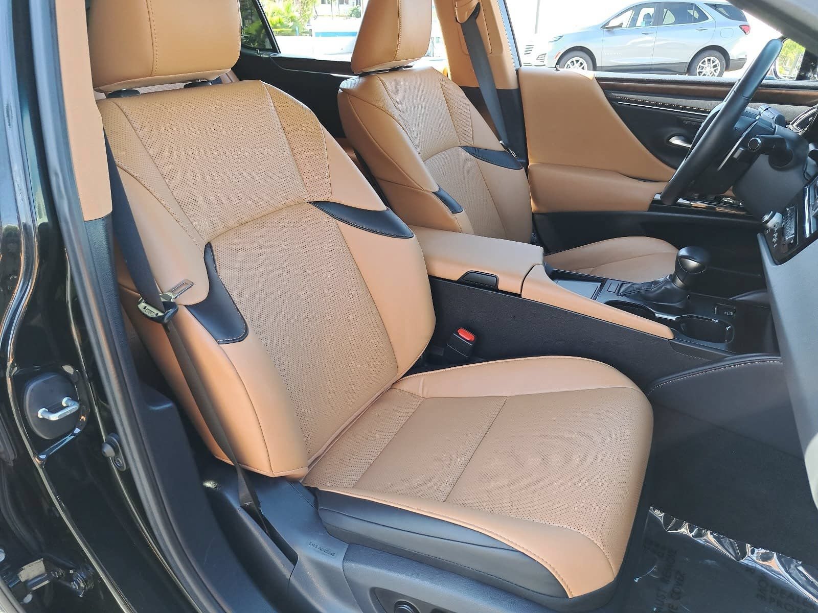 Used 2024 Lexus ES 350 w/ Premium Package FWD image 10