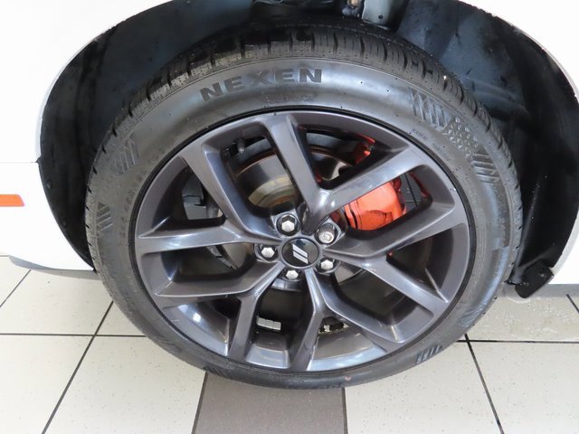 Used 2019 Dodge Challenger SXT w/ Blacktop Package image 15