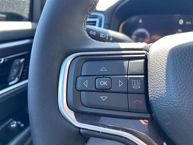 Used 2024 Jeep Wagoneer 4WD w/ Premium Group I image 17