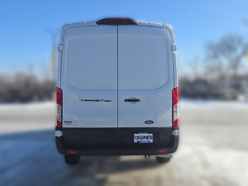 New 2026 Ford Transit 250 148 Medium Roof w/ Load Area Protection Package RWD image 4