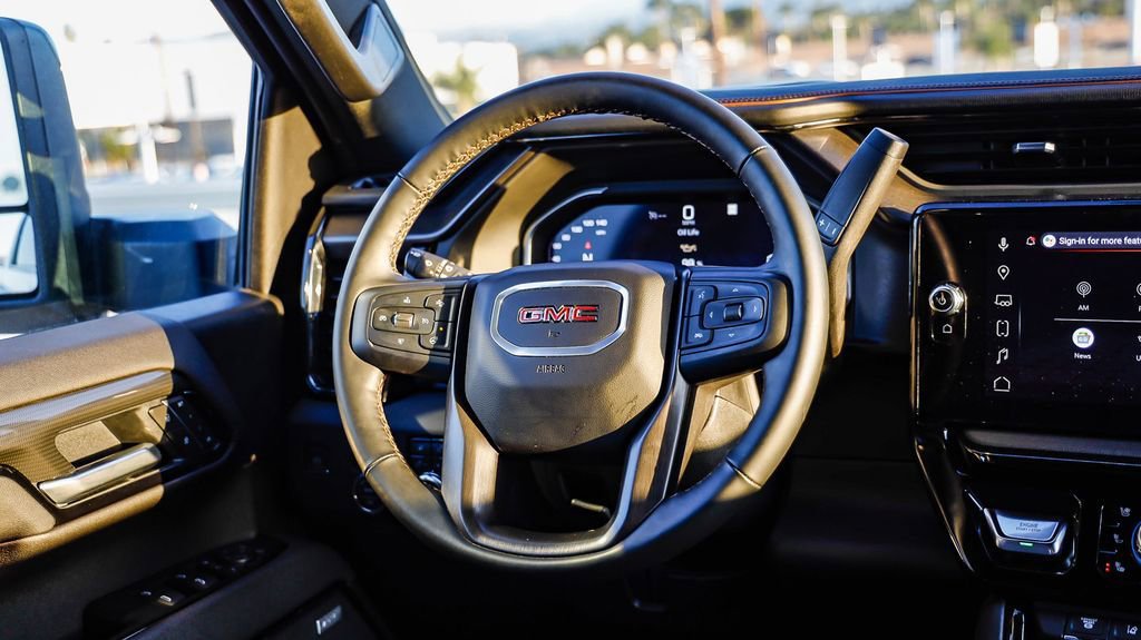 Used 2025 GMC Sierra 2500 AT4 image 18