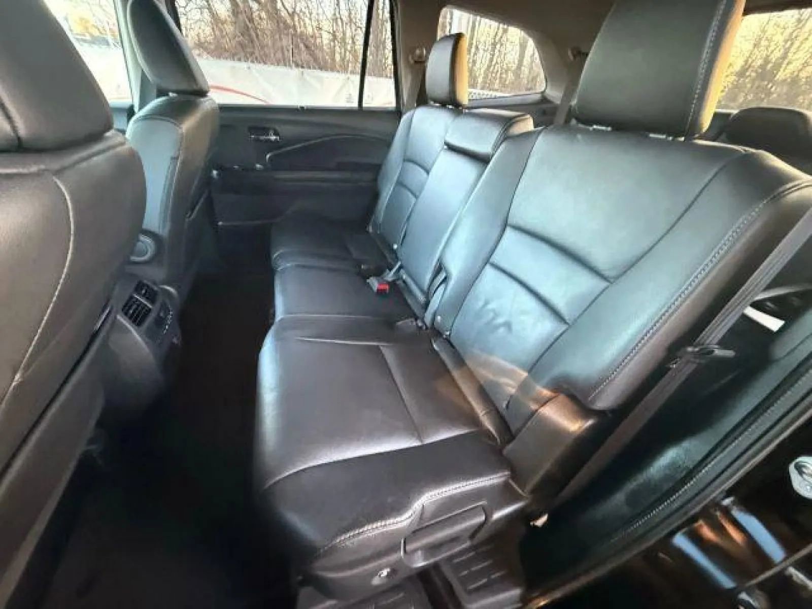 Used 2022 Honda Pilot Special Edition image 17