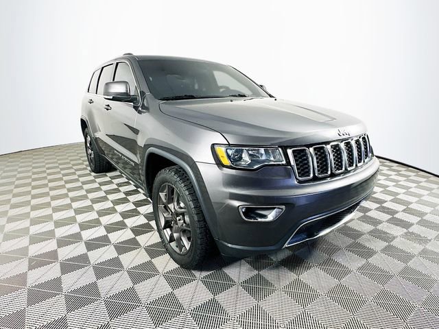 Used 2019 Jeep Grand Cherokee Limited AWD/4WD image 3