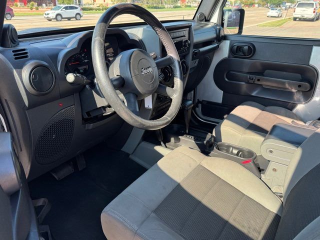 Used 2009 Jeep Wrangler X image 7