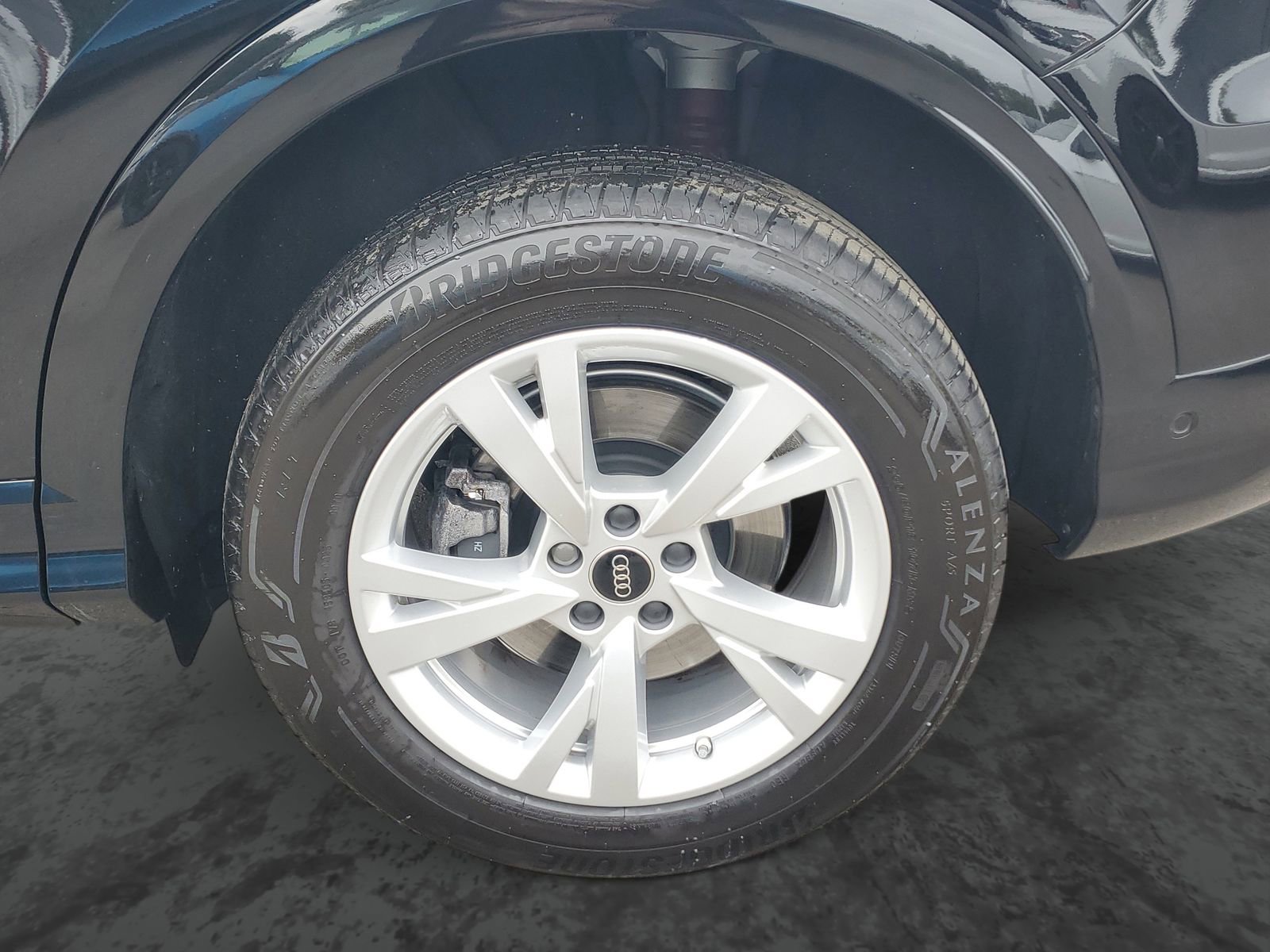 Used 2025 Audi Q5 Premium w/ Convenience Package AWD/4WD image 5