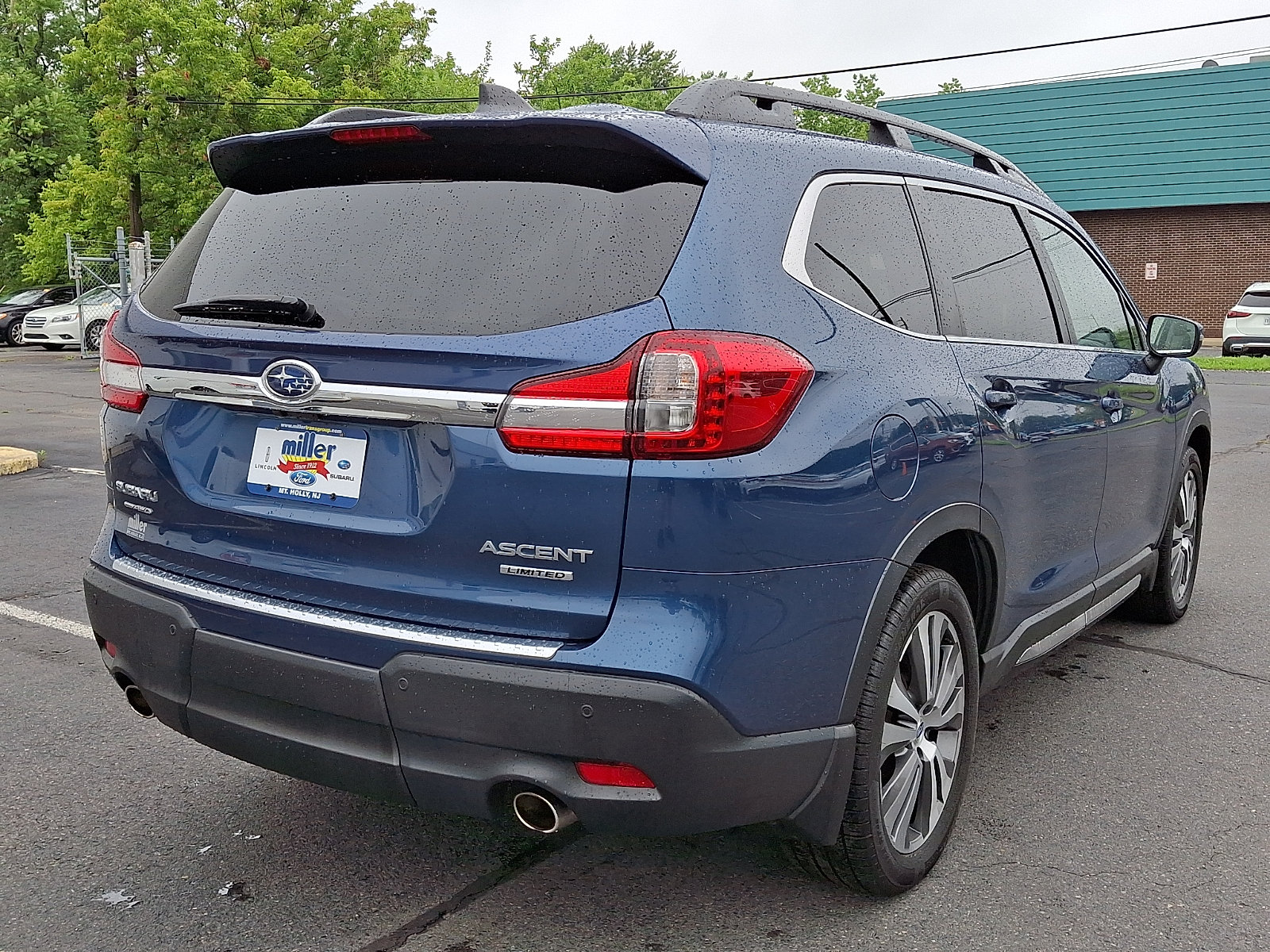 Used 2022 Subaru Ascent Limited w/ Technology Package AWD/4WD image 7