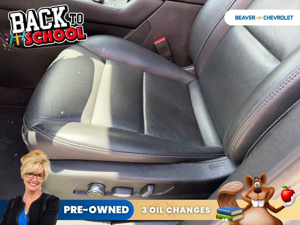 Used 2025 Cadillac XT4 Premium Luxury FWD image 13