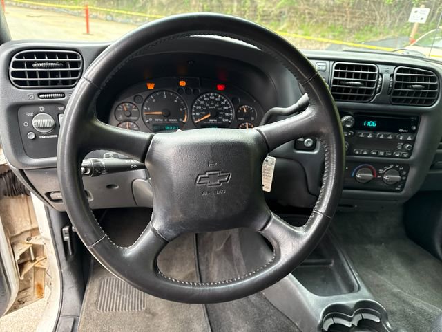 Used 2003 Chevrolet Blazer LS w/ Preferred Equipment Group AWD/4WD image 16