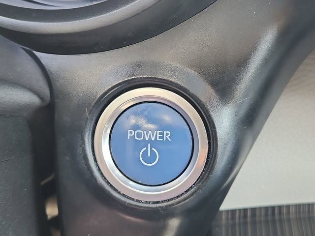 Used 2021 Toyota Sienna Limited FWD image 32