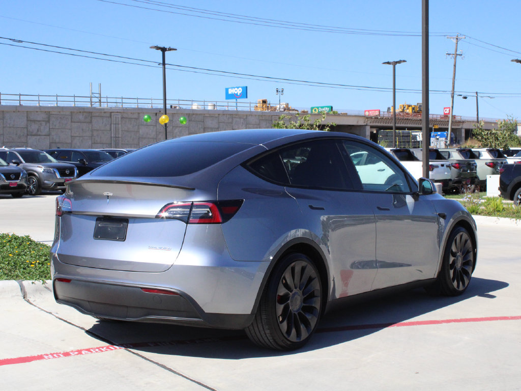 Used 2025 Tesla Model Y Performance AWD/4WD image 12