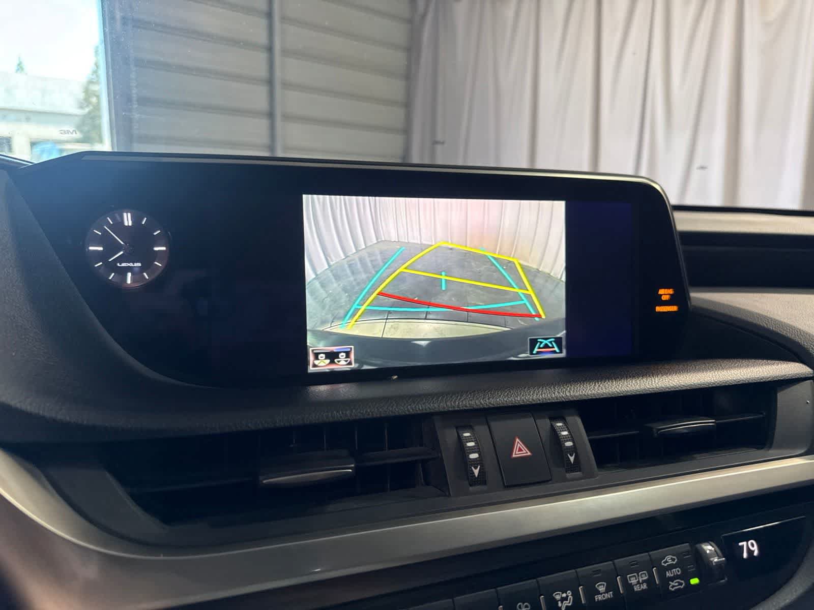Used 2020 Lexus ES 300h w/ Premium Package FWD image 25