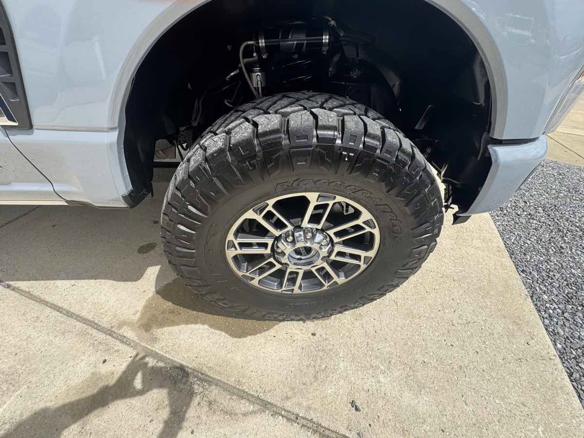 Used 2026 Ford F250 Platinum w/ Platinum Plus Package AWD/4WD image 43