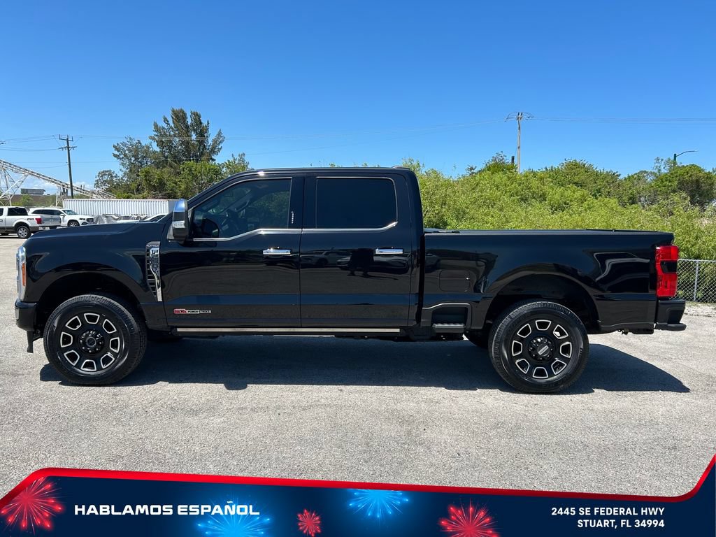 Used 2023 Ford F250 Platinum AWD/4WD image 4