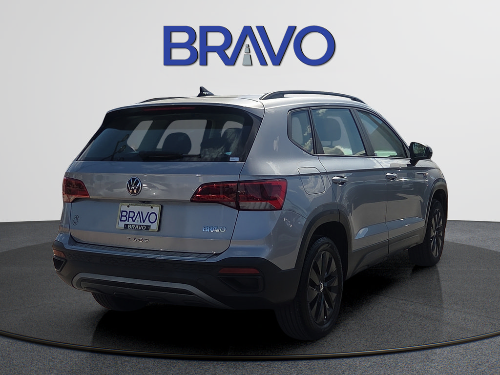 Used 2023 Volkswagen Taos S w/ Driver Assistance Package FWD image 4
