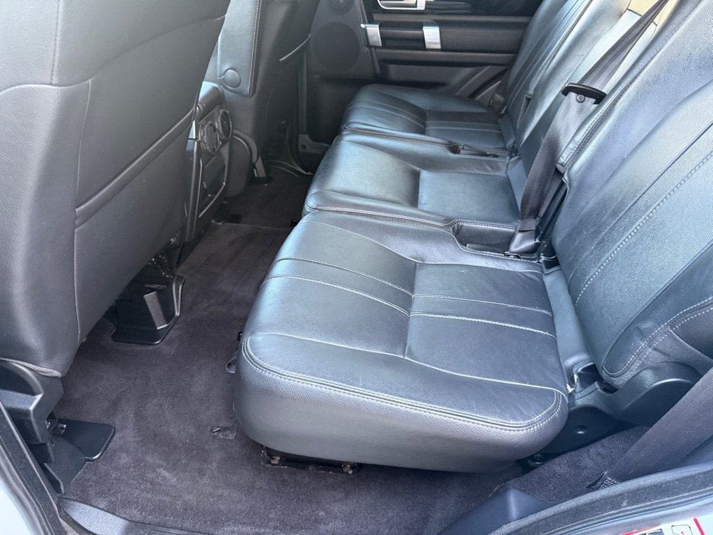 Used 2016 Land Rover LR4 HSE AWD/4WD image 16