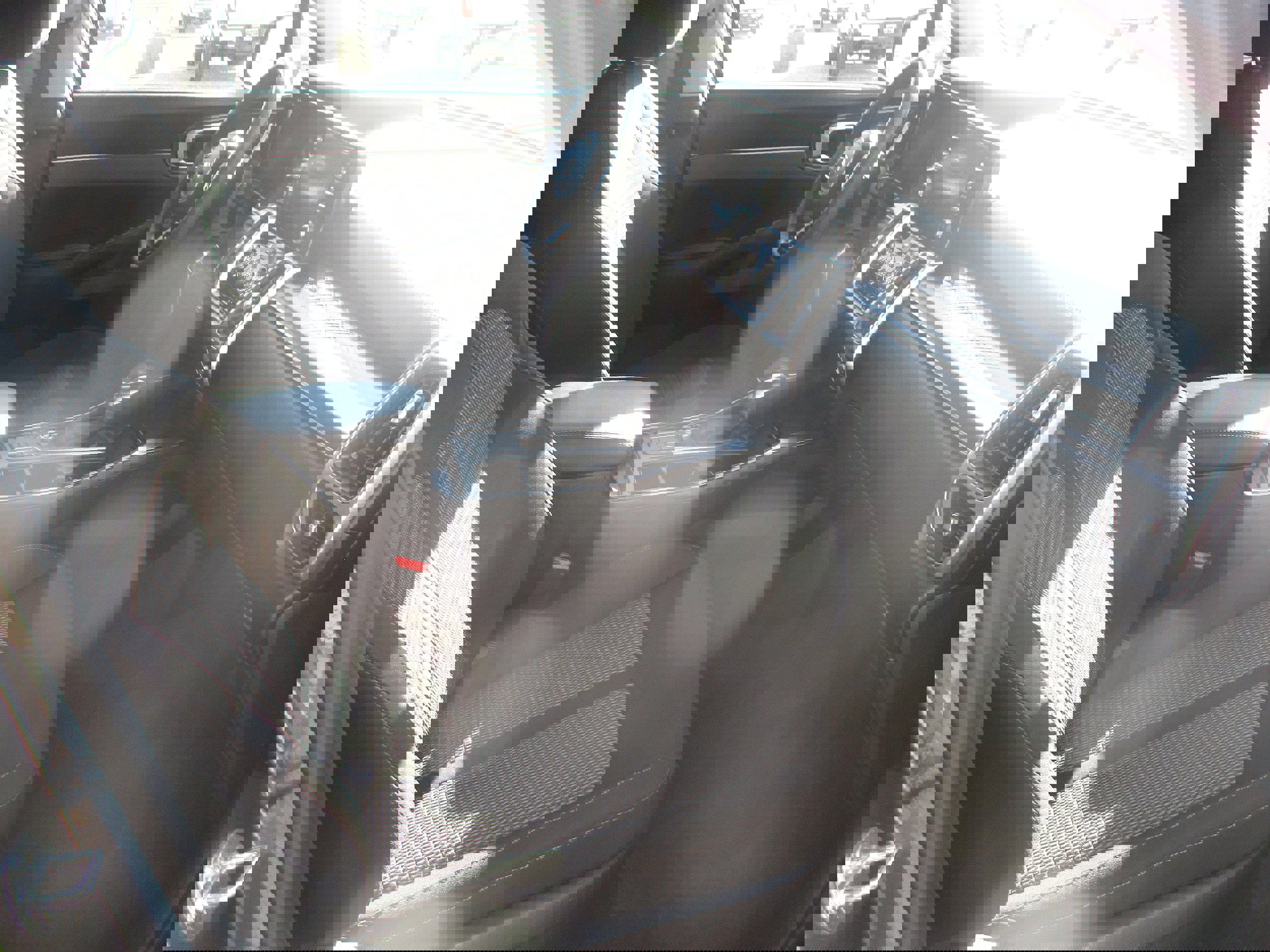 Used 2021 Kia Sorento LX image 9