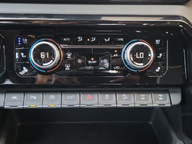 Used 2025 GMC Sierra 1500 AT4X AWD/4WD image 17