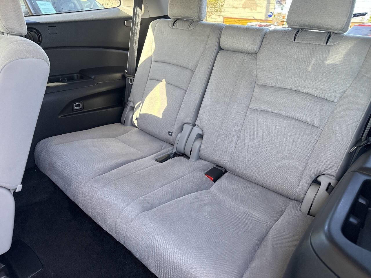 Used 2017 Honda Pilot EX image 5