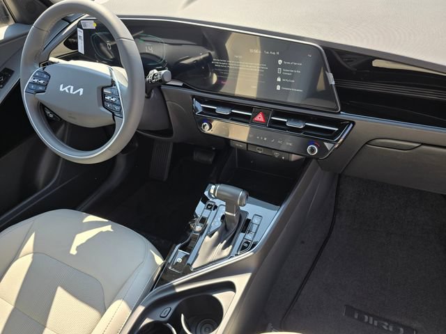 New 2026 Kia Niro EX FWD image 10