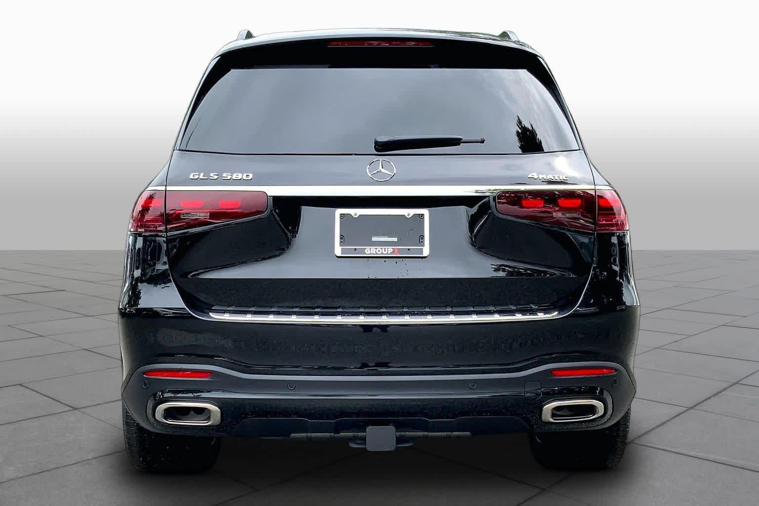 New 2026 Mercedes-Benz GLS 580 4MATIC image 4