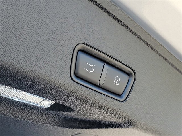 New 2026 Maserati Grecale Modena image 9