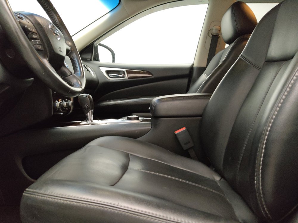 Used 2016 Nissan Pathfinder SL w/ SL Tech Package AWD/4WD image 17