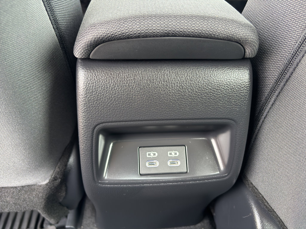 Used 2025 Toyota Corolla LE image 12